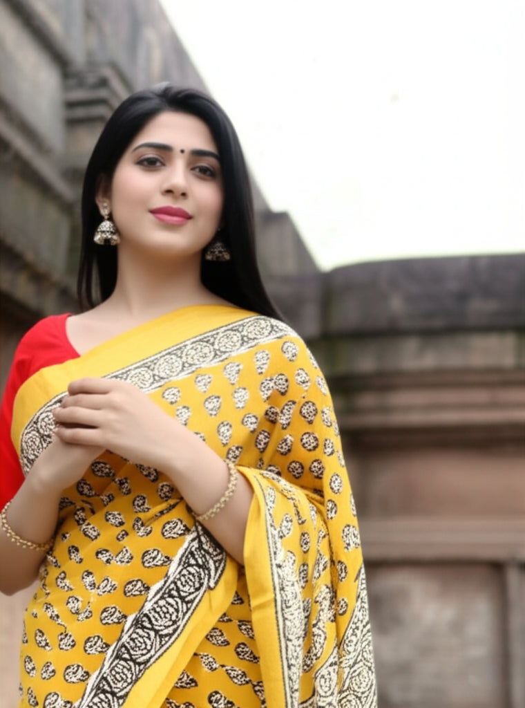 Royal Nizam Maheshwari Silk – Handblocked Geometry in Sunlit Yellow
