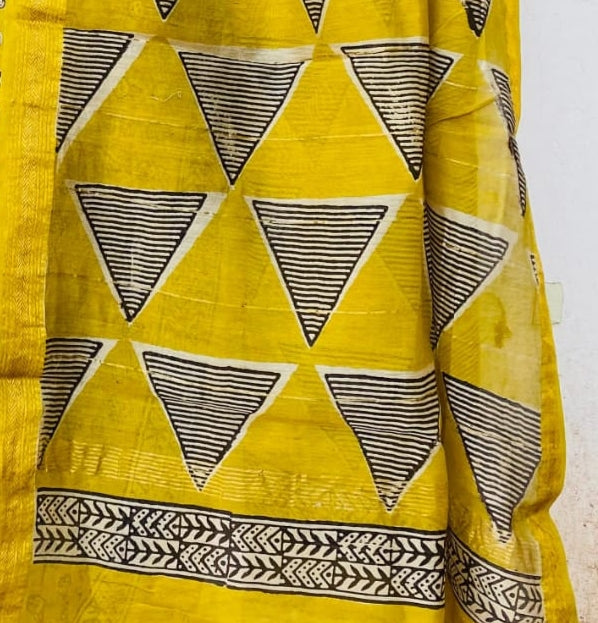 Royal Nizam Maheshwari Silk – Handblocked Geometry in Sunlit Yellow